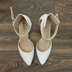 White pointed toe block heel